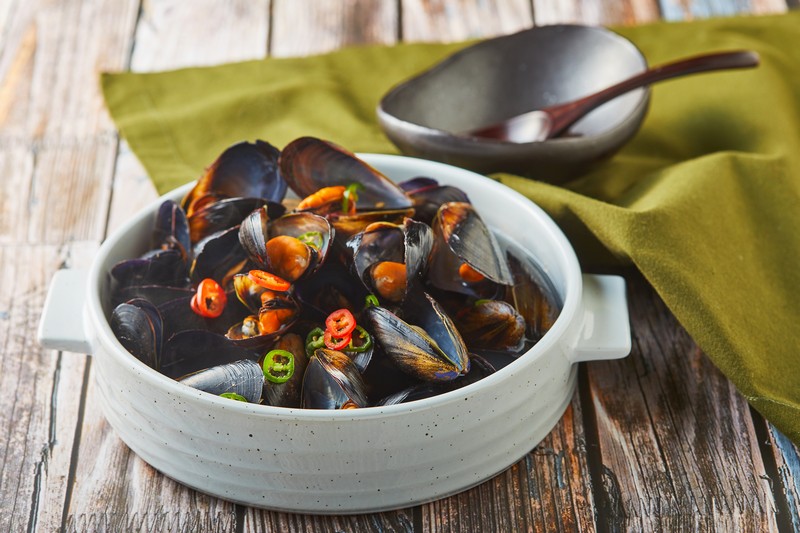 You are currently viewing “Mouthwatering Mussel Delight: A Savory Homage to the Sea”