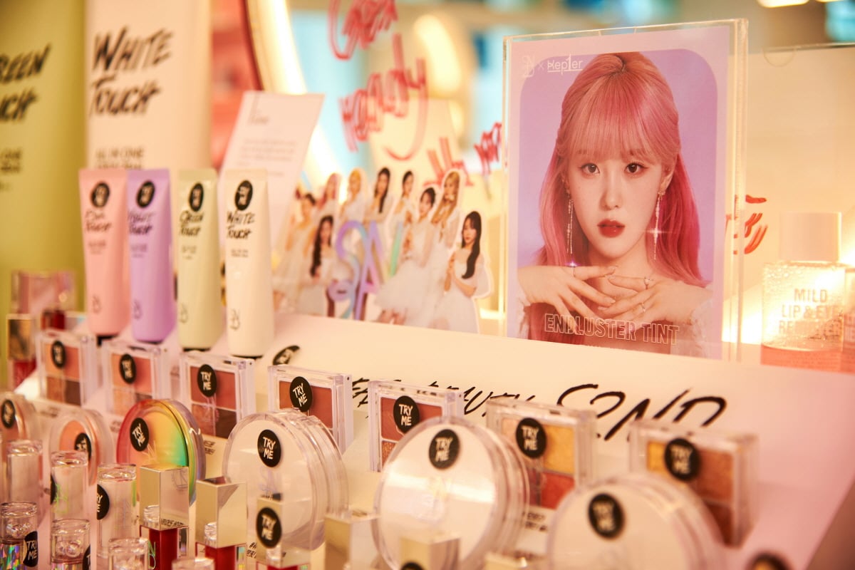 Read more about the article Beauty & Fashion Hotspots Favored by K-pop Stars in Seoul