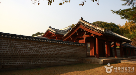 You are currently viewing Jongmyo Shrine [UNESCO World Heritage]