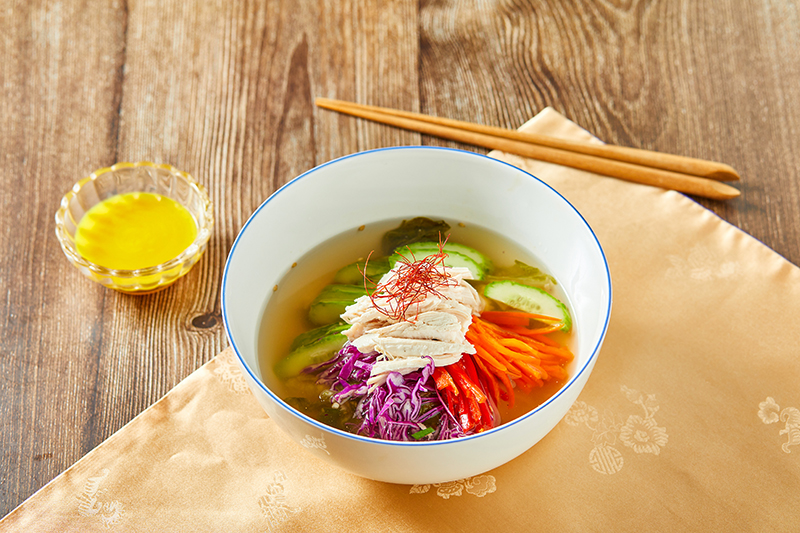 Read more about the article “My Grandma’s Comforting Cold Chicken Soup (초계탕)”