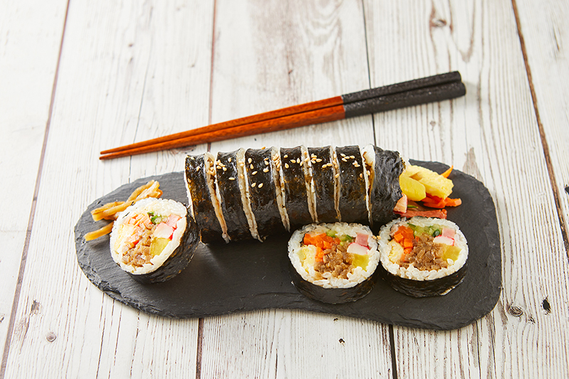 Read more about the article “My Grandma’s Savory Braised Burdock Root Gimbap”