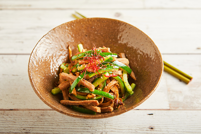 Read more about the article Pickled Cucumber and Beef Stir-Fry: A Family Favorite