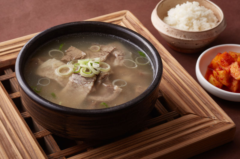 Read more about the article “Grandma’s Hearty Beef Bone Soup”