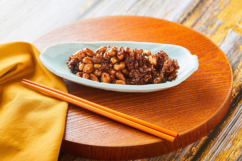 Read more about the article “A Delightful Blend of Nutty Flavors: Braised Peanuts and Walnuts (땅콩 호두조림)”