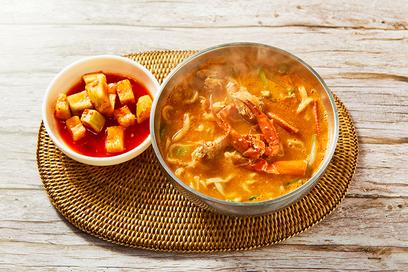 You are currently viewing “Warming Up with Spicy Noodle Soup and Red Snow Crab”
