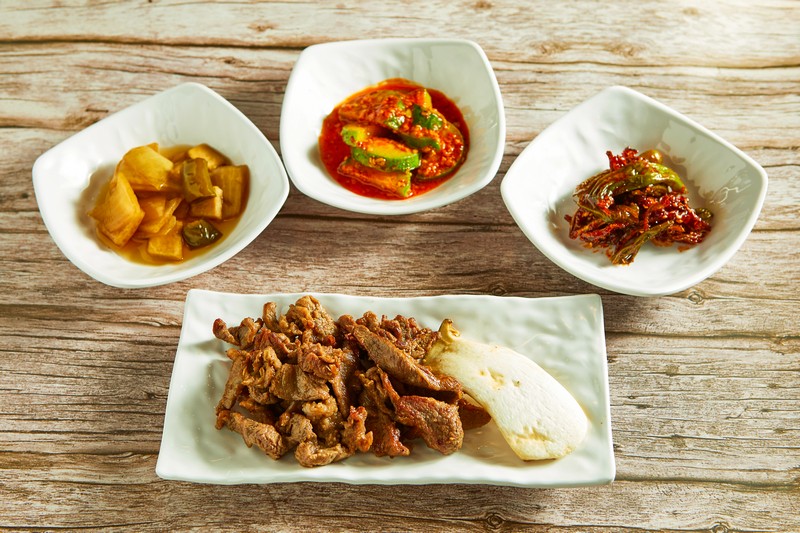 You are currently viewing 흑염소불고기: A Savory Journey Through Korean Flavors