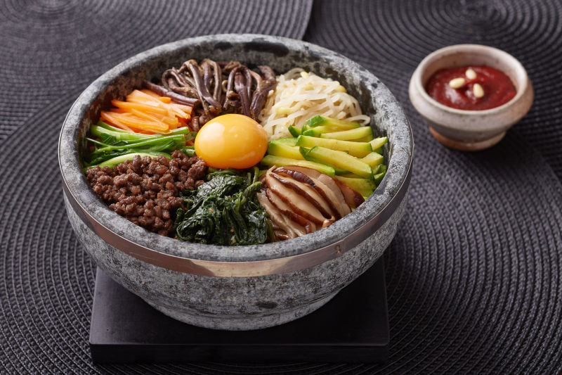 You are currently viewing “My Family’s Cherished Bibimbap: Perfection in a Sizzling Stone Bowl”