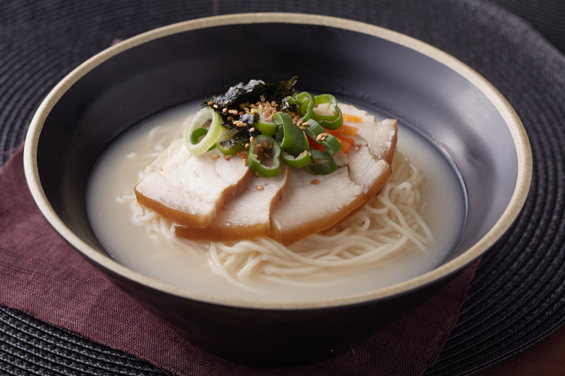 Read more about the article Mouthwatering Pork Noodles (고기국수)