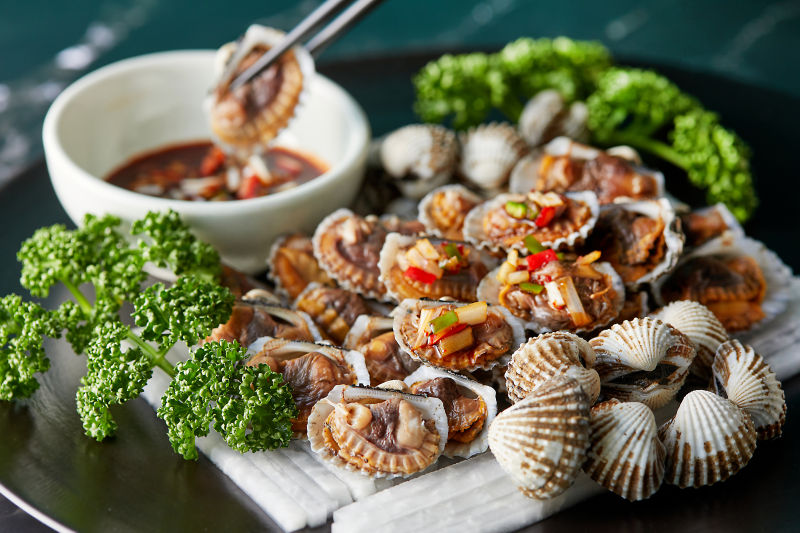 Read more about the article “Savoring the Briny Delight: Steamed Cockles (꼬막찜)”