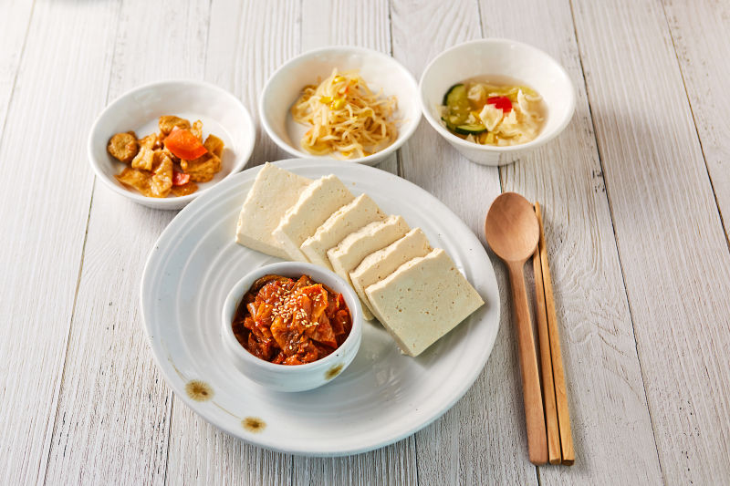 Read more about the article “Delightful Fusion: Bean Curd and Stir-Fried Kimchi”