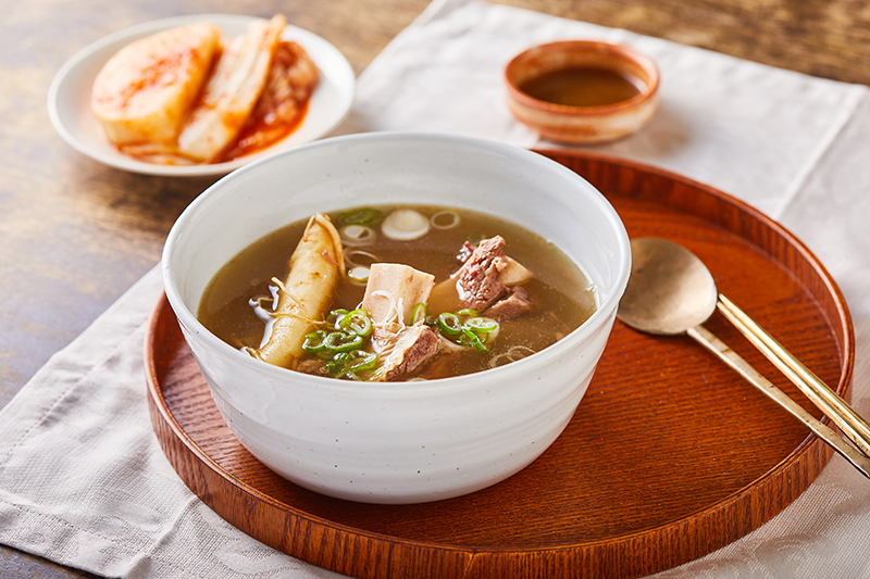 Read more about the article Ginseng and Galbi Soup: A Comforting Flavor Journey