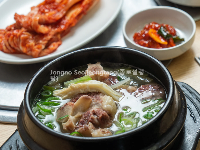 Jongno Seolleongtang – A Hearty Breakfast Spot in Jongno
