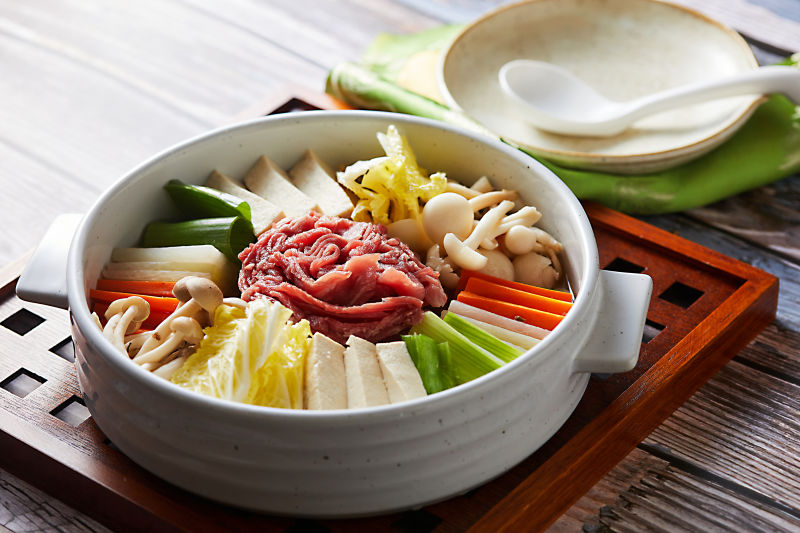 Read more about the article “My Grandma’s Hearty Beef Hot Pot (쇠고기전골)”