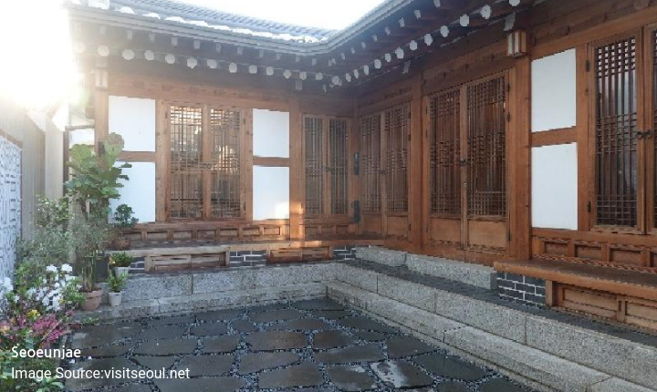 You are currently viewing “Seoul Travel Guide: Seoeunjae – A Stylish Hanok Retreat”