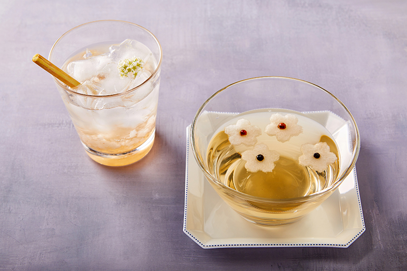 “A Refreshing Sip of Autumn: Iced Pear Tea (배냉차)”