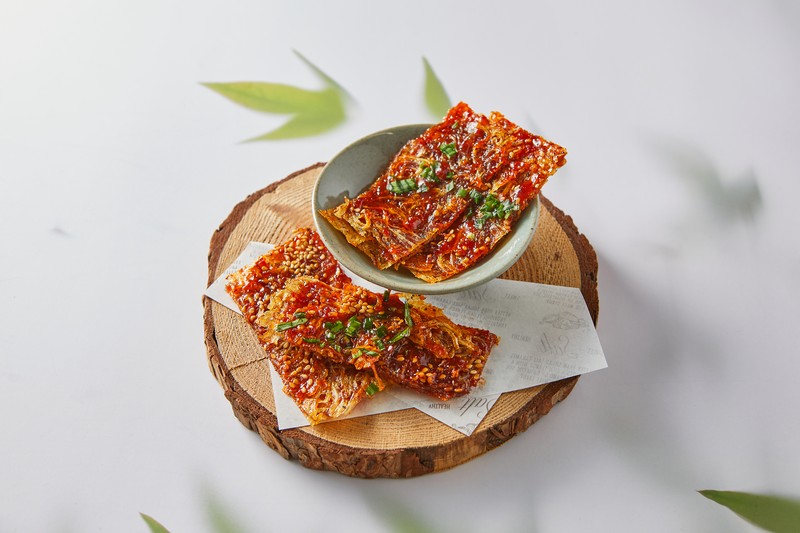 Grilled Pressed Whitebaits (뱅어포구이): A Delightful Fusion of Flavors