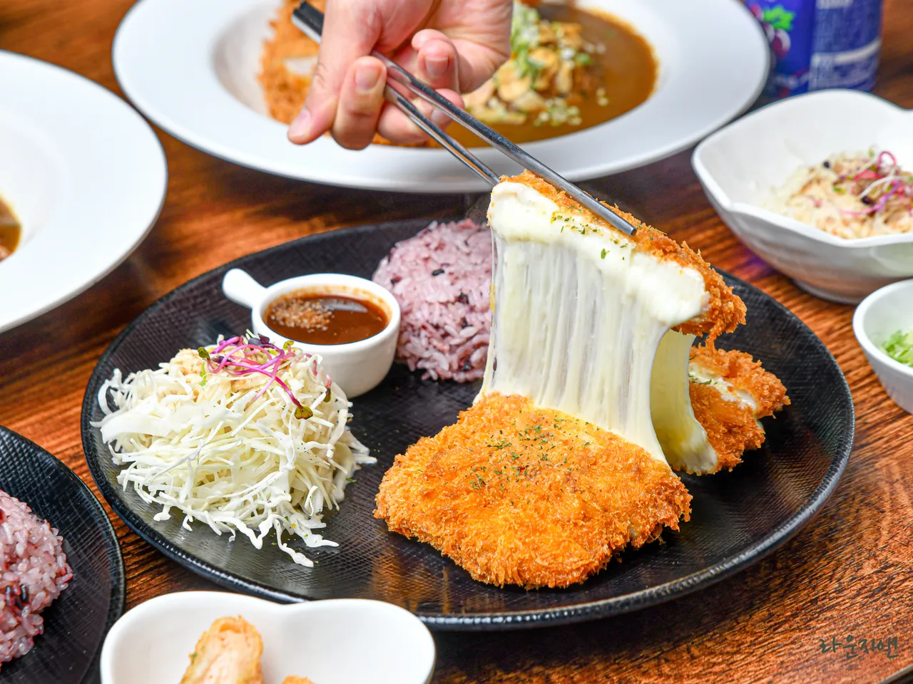 Experience Korean Donkatsu in Dapsimni-dong, Dongdaemun-gu: 3 Must-Visit Restaurants