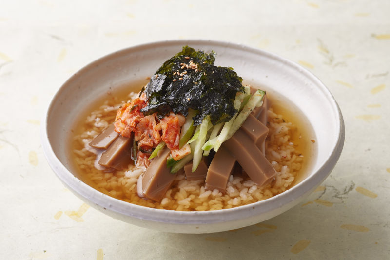 You are currently viewing Grandma’s Comforting Acorn Jelly and Rice Soup