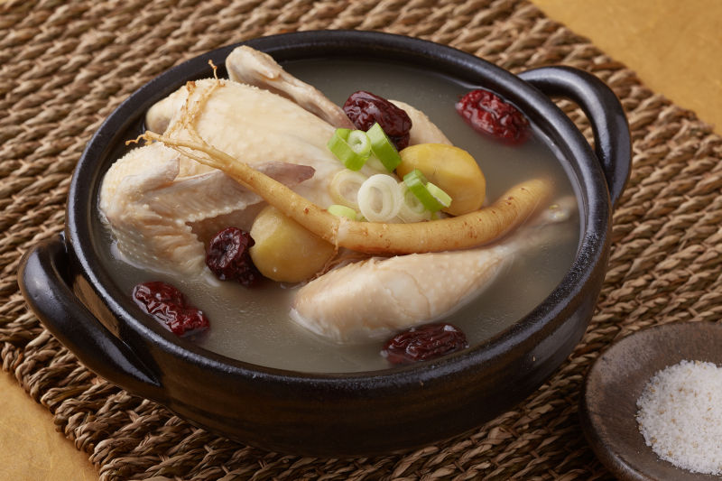 You are currently viewing “Savoring the Essence of Tradition: Ginseng Chicken Soup (삼계탕)”