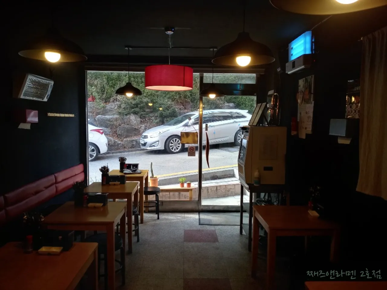 You are currently viewing Insider’s Guide to Korean Jokbal in Ikseon-dong, Jongno-gu: 3 Must-Try Spots