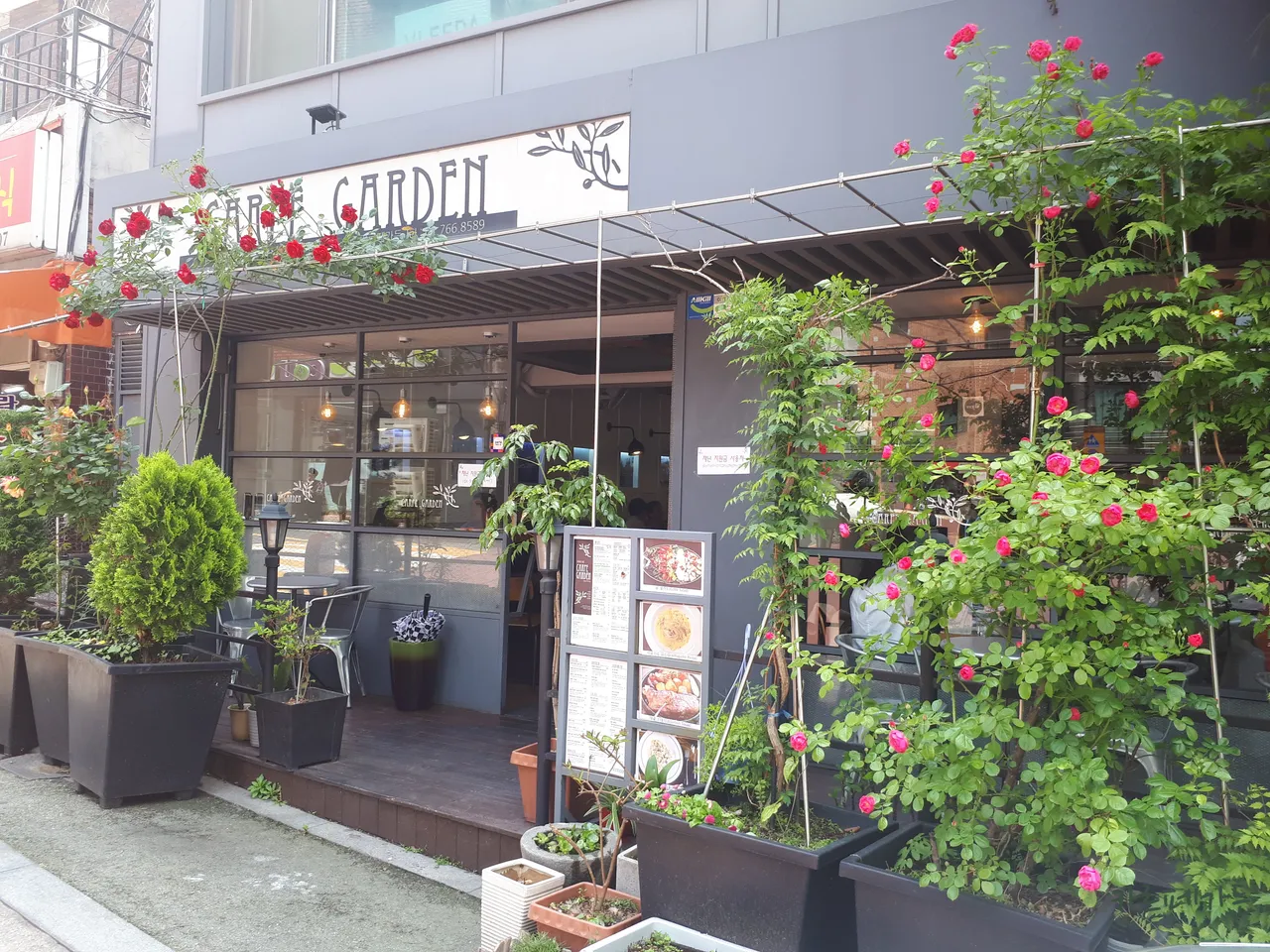 You are currently viewing Hyehwa-dong, Jongno-gu Korean Steak Guide: 3 Restaurants for a Gourmet Experience