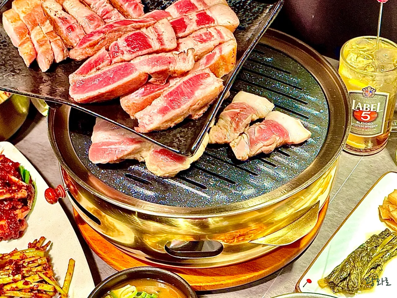 Read more about the article Conquer Nusang-dong, Jongno-gu’s Korean Tteokgalbi Scene: 3 Essential Restaurants