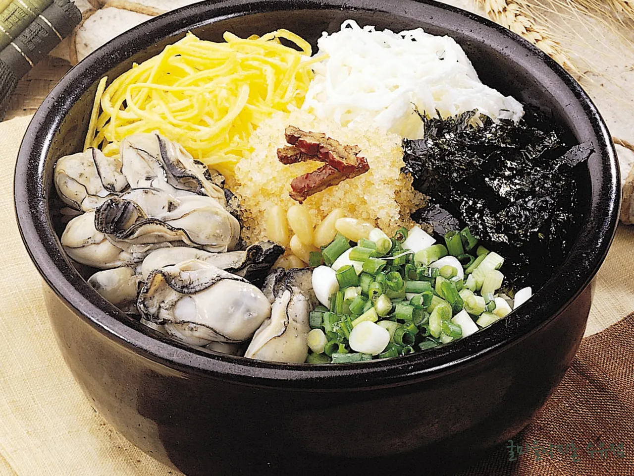 You are currently viewing Jeongneung-dong, Seongbuk-gu Korean Samgyetang Guide: 3 Restaurants for a Gourmet Experience